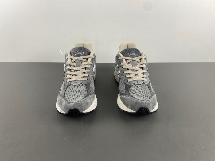 New Balance 2002R Shadow Grey M2002RANM