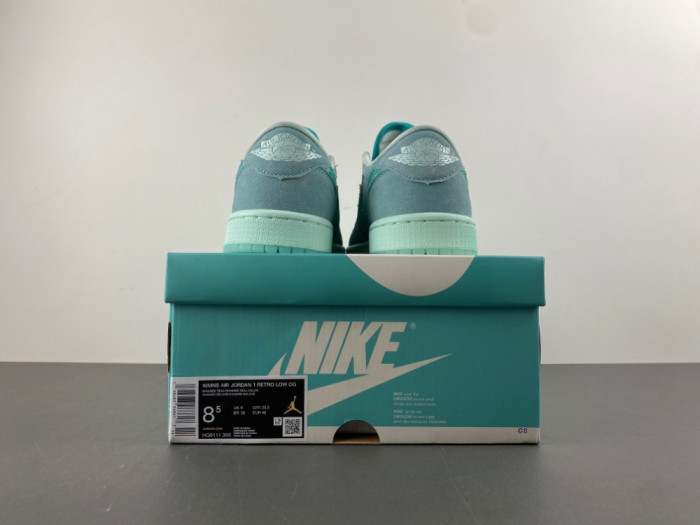 Jordan 1 Retro Low OG Washed Teal HQ8111-300