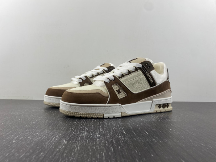 LOU1VTON trainer (EU47)