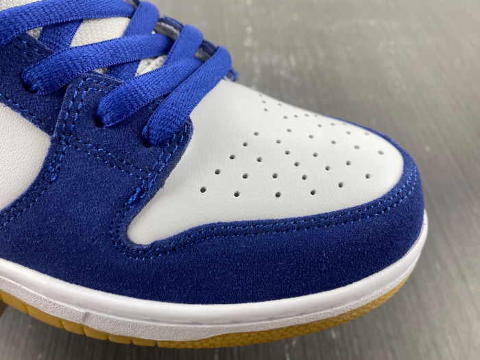 Nike SB Dunk Low "LA Dodgers" DO9395-400