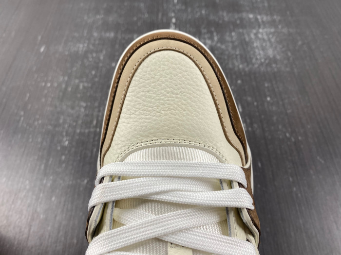 LOU1VTON trainer (EU47)