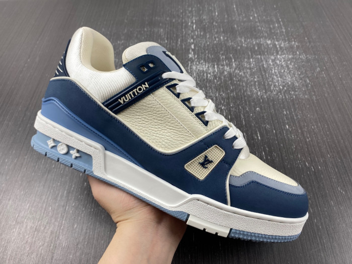 LOU1VTON trainer (EU47)